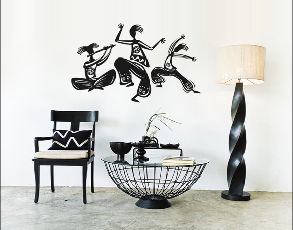 Tanzgruppe mit Flöte